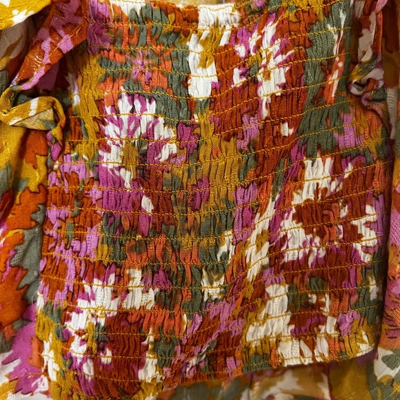 NWT Cynthia Rowley Tropical Floral Smocked
Side Zip Crop Top S - Picture 3 of 5